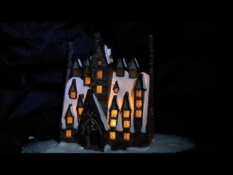 The Three Broomsticks Illuminated Model Building - Harry Potter Village by D56